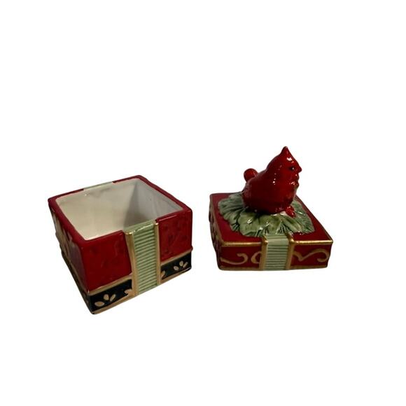 Fitz and floyd Winter Claus Red Cardinal Lidded Trinket Box, w/ Original Box - Picture 6 of 7